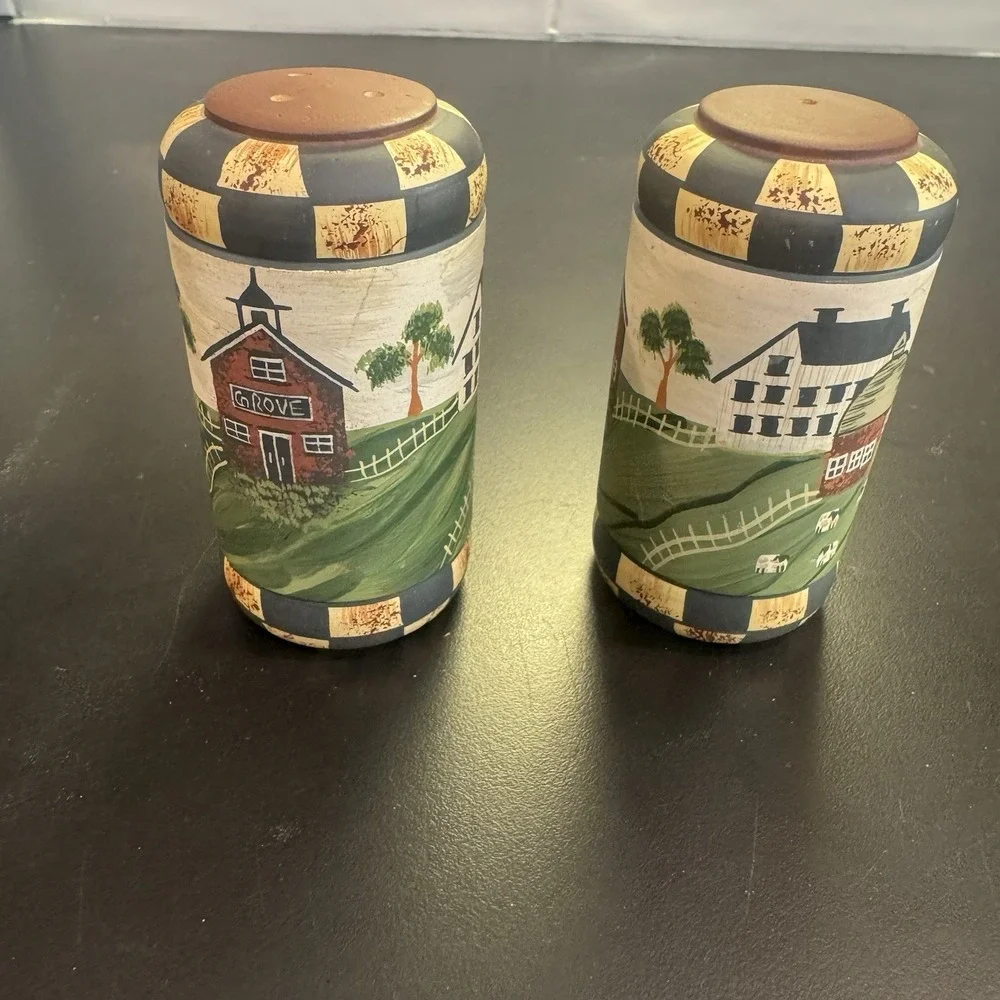 Wooden Salt & Pepper Shakers Set Park Designs Folk Art‎ House Primitive